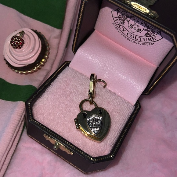 JUICY COUTURE HEART PADLOCK CHARM- RARE🔓🩷✨Gold - Picture 3 of 11